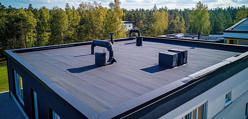 Professional Flat Roof Replacement Services in Cary, IL